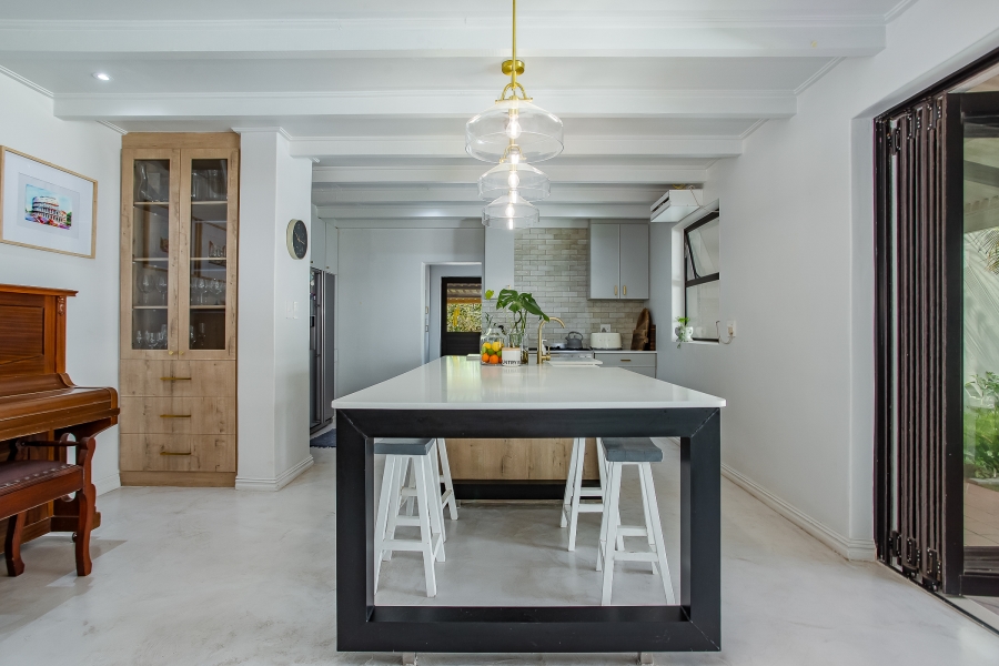 4 Bedroom Property for Sale in Vrykyk Western Cape